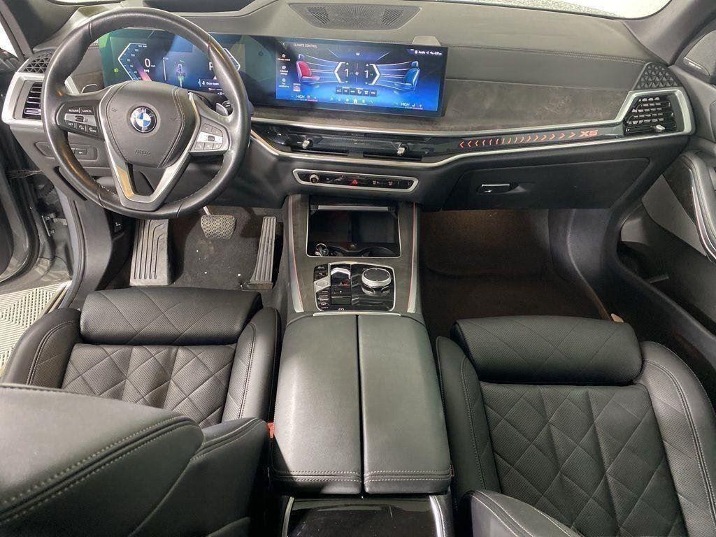 Used 2024 Gray Metallic BMW xDrive40i image 27