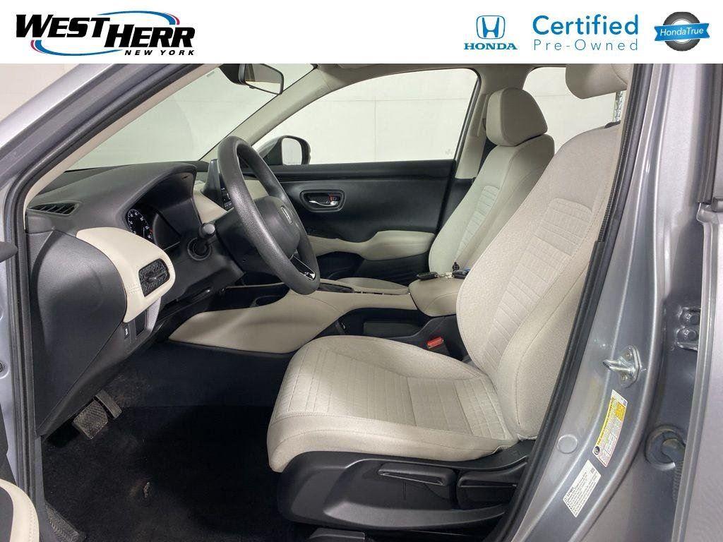 Certified Used 2023 Lunar Silver Metallic Honda LX image 13
