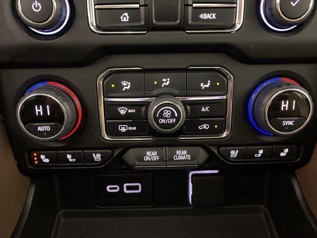 Used 2022 Pearl Chevrolet High Country image 22