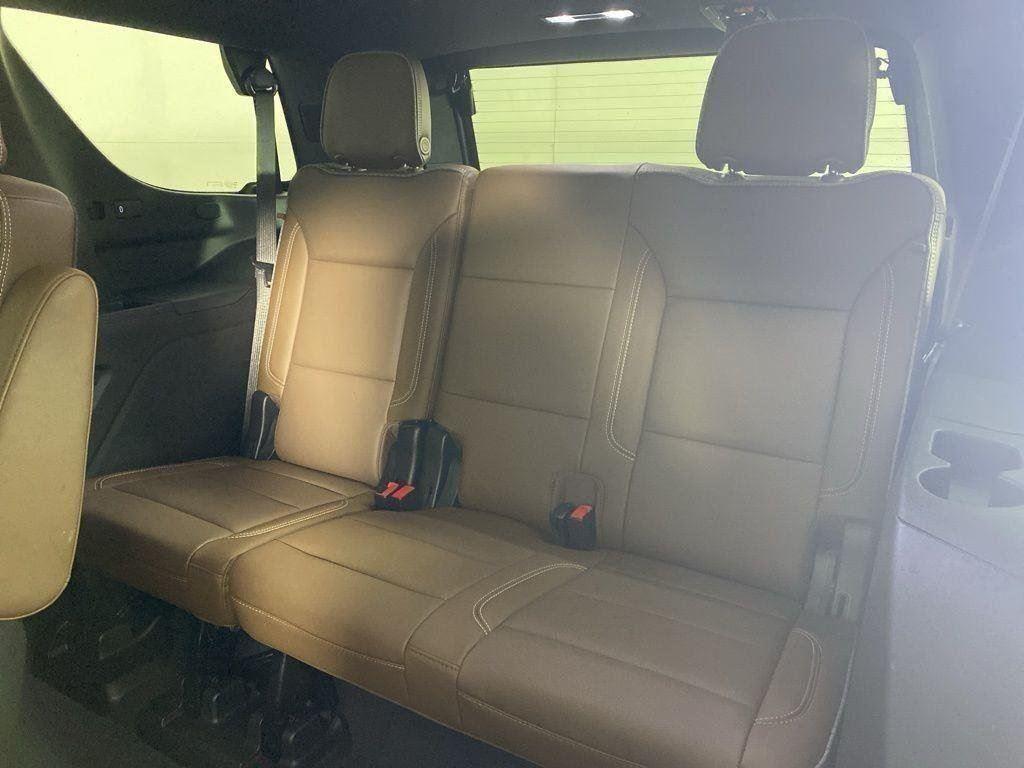 Used 2022 Pearl Chevrolet High Country image 29