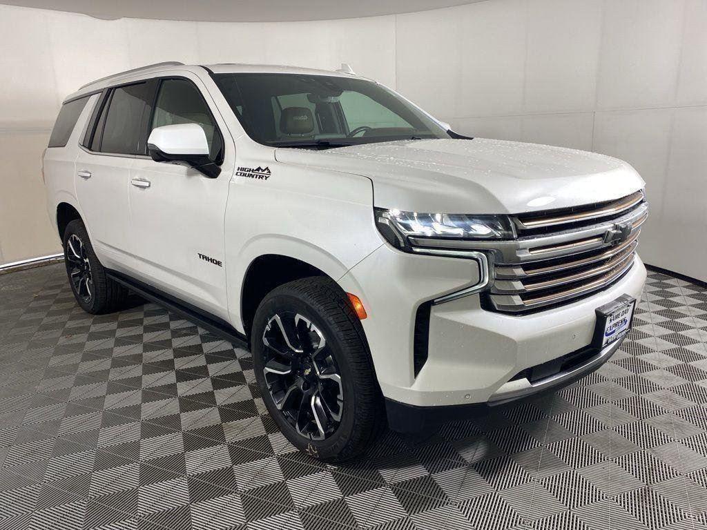 Used 2022 Pearl Chevrolet High Country image 11
