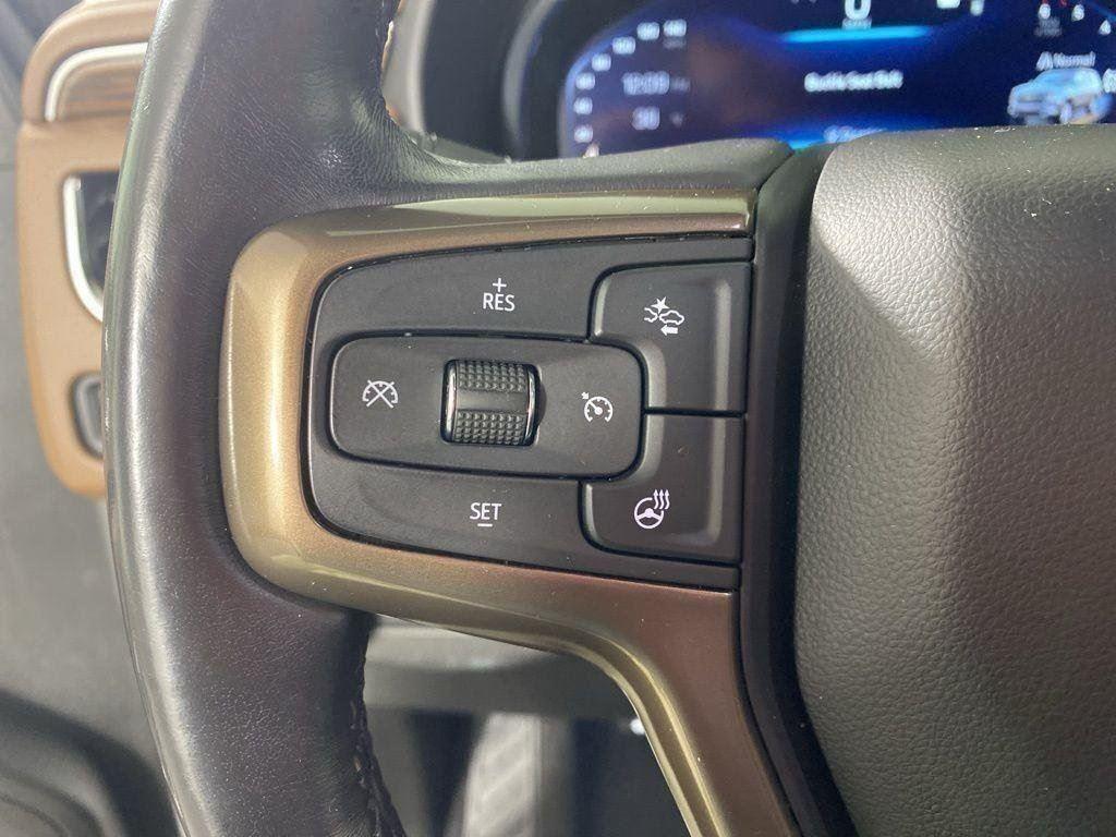 Used 2022 Pearl Chevrolet High Country image 16