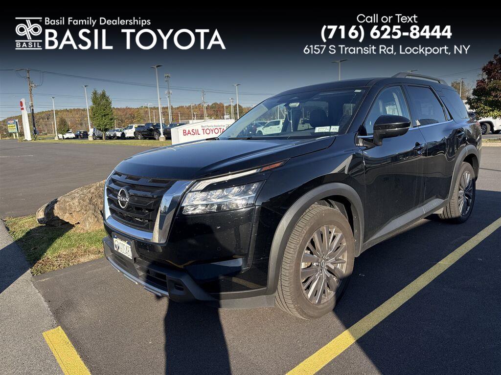 BK 2023 Nissan Pathfinder SUV / Crossover All-Wheel Drive