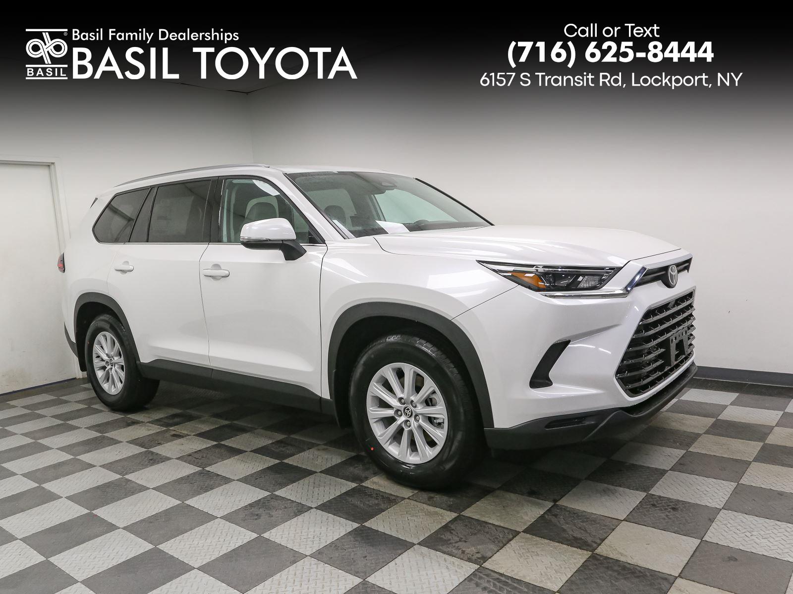 White (Wind Chill Pearl) 2026 Toyota Grand Highlander XLE AWD SUV / Crossover All-Wheel Drive 8-Speed Automatic