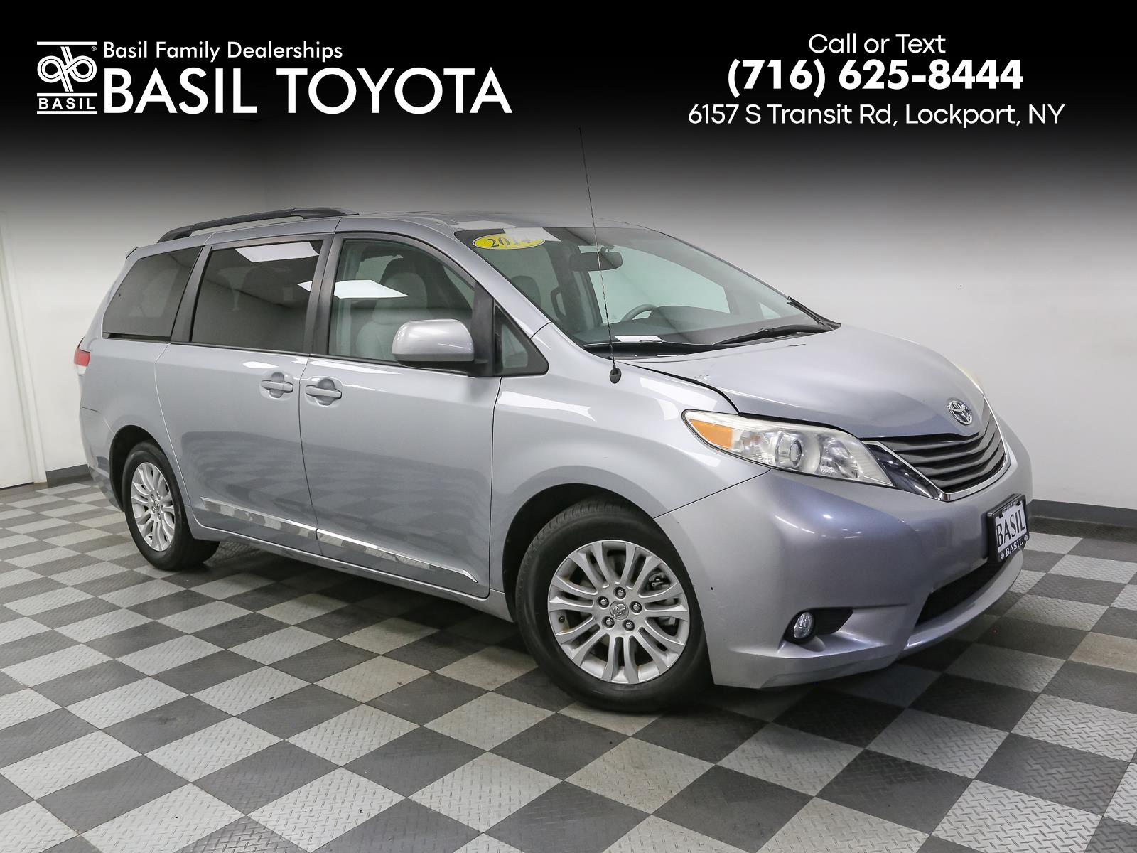 2014 Toyota Sienna XLE 8-Passenger FWD