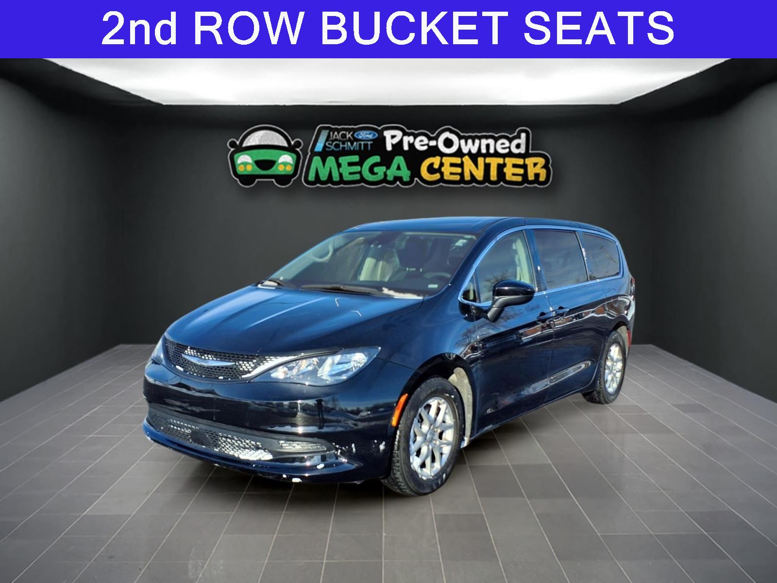 Diamond Black Crystal Pearlcoat 2024 Chrysler Voyager LX FWD Minivan Front-Wheel Drive 9-Speed Automatic