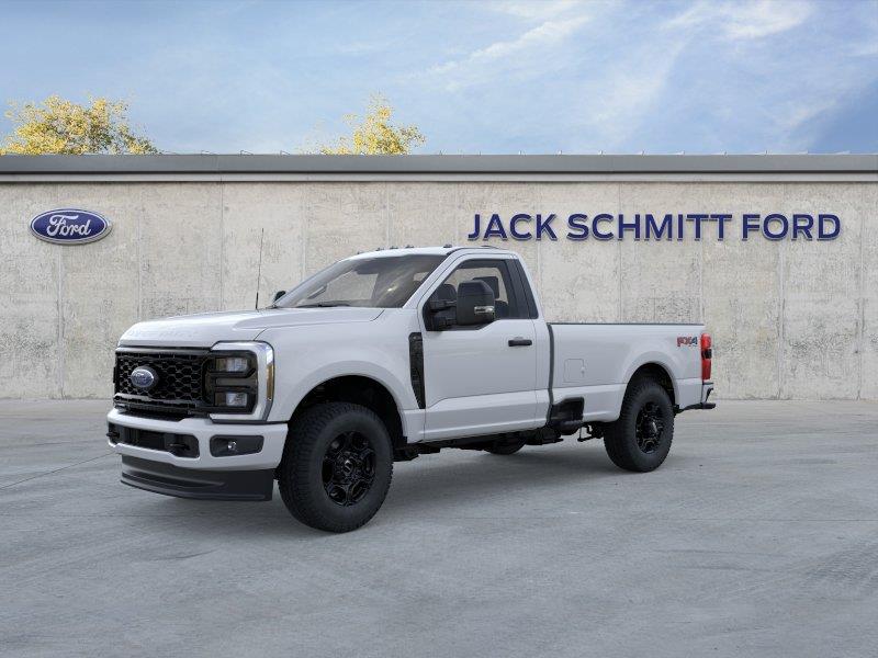 Oxford White 2026 Ford F-350 Super Duty Pickup Truck Four-Wheel Drive Automatic