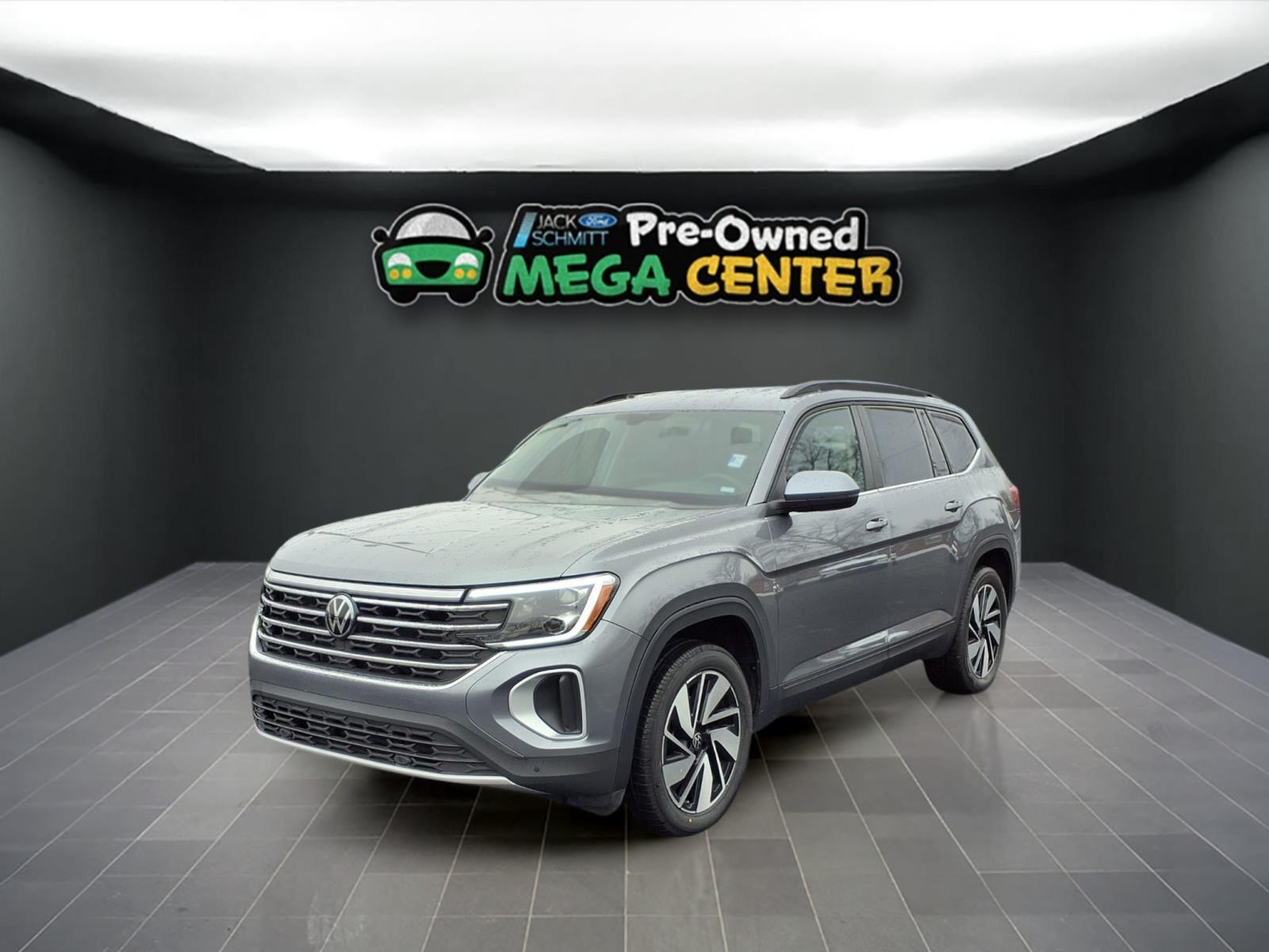 2024 Volkswagen Atlas SE FWD with Technology