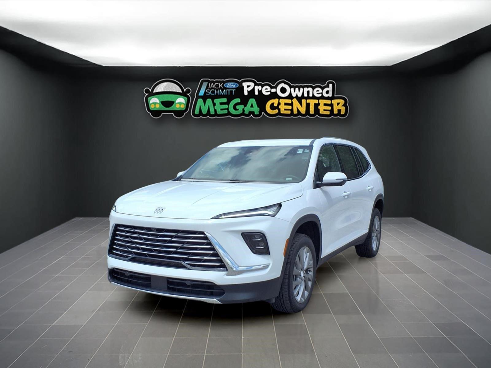 summit white 2026 Buick Enclave SUV / Crossover Four-Wheel Drive 8-Speed Automatic