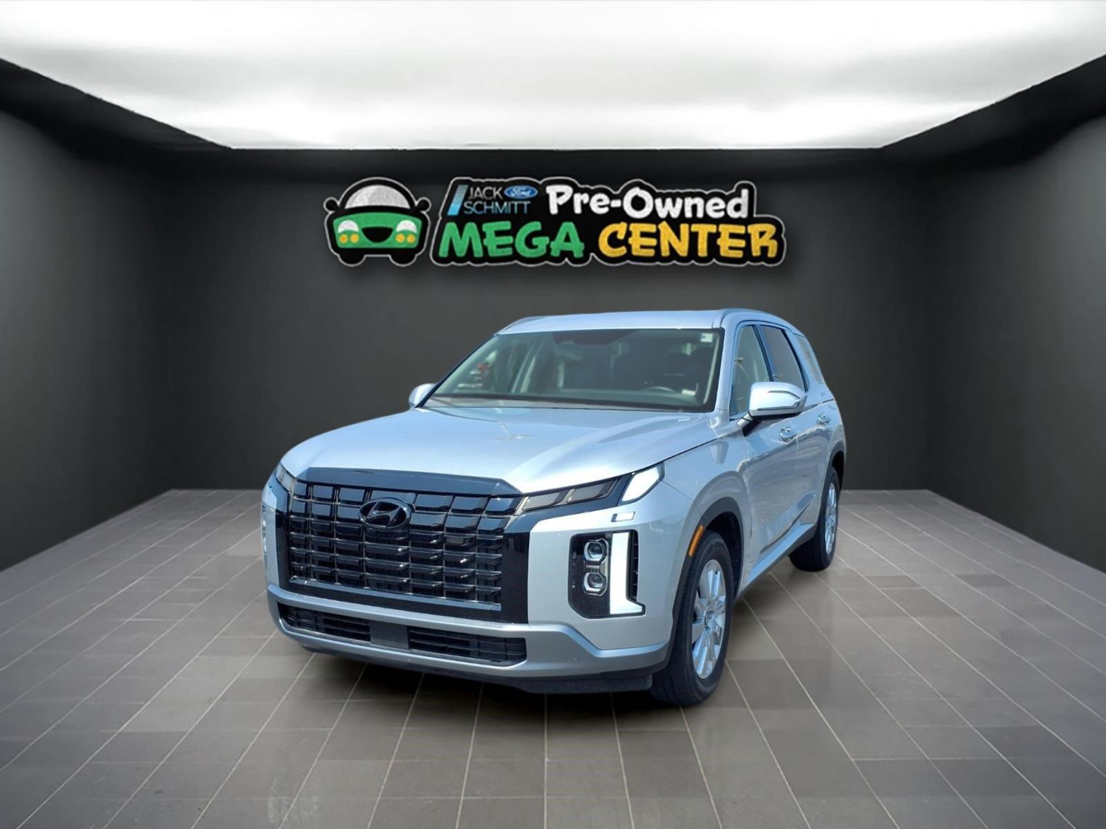 Typhoon Silver 2025 Hyundai Palisade SUV / Crossover Front-Wheel Drive Automatic