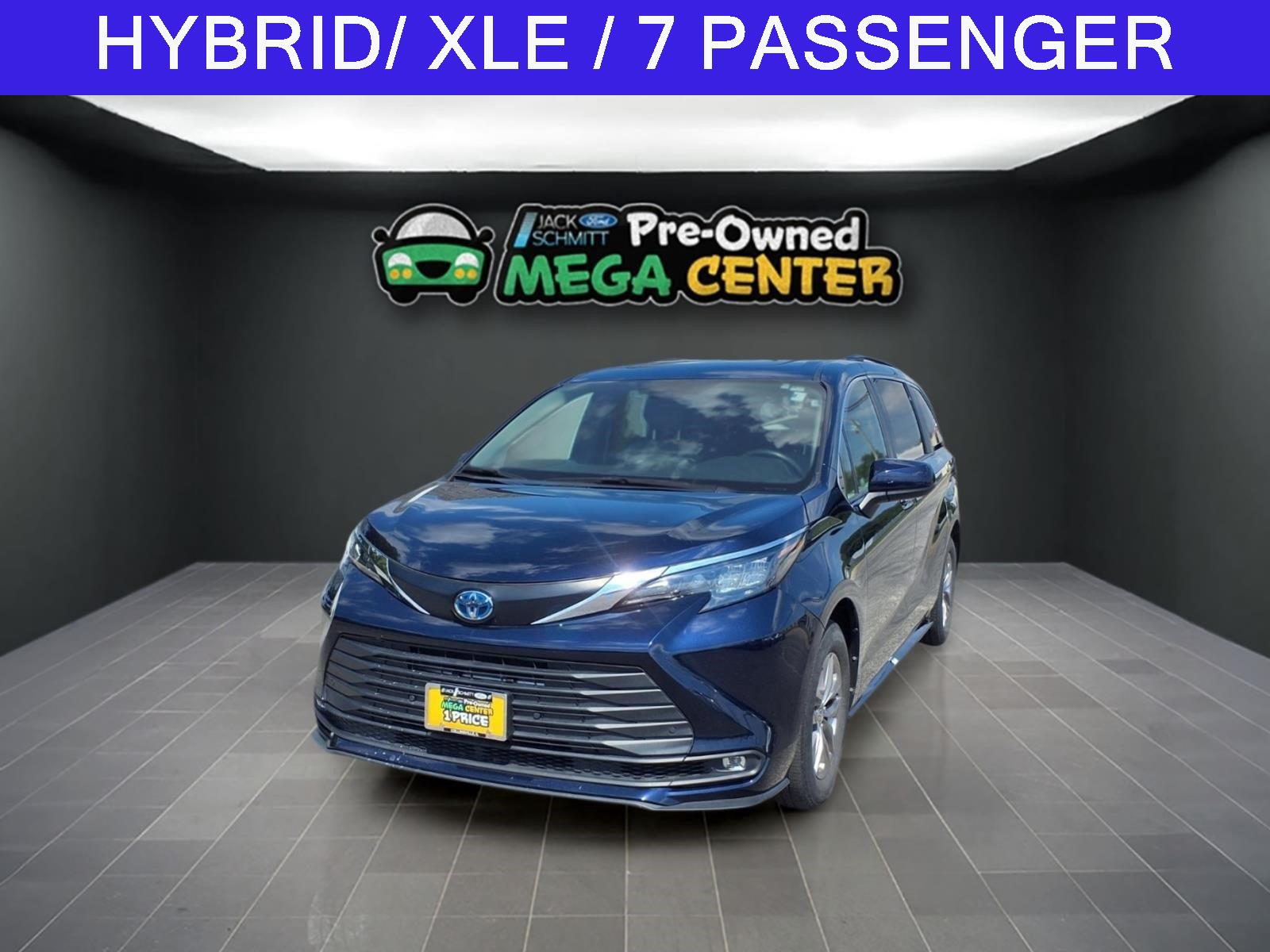 2025 Toyota Sienna XLE 7-Passenger FWD