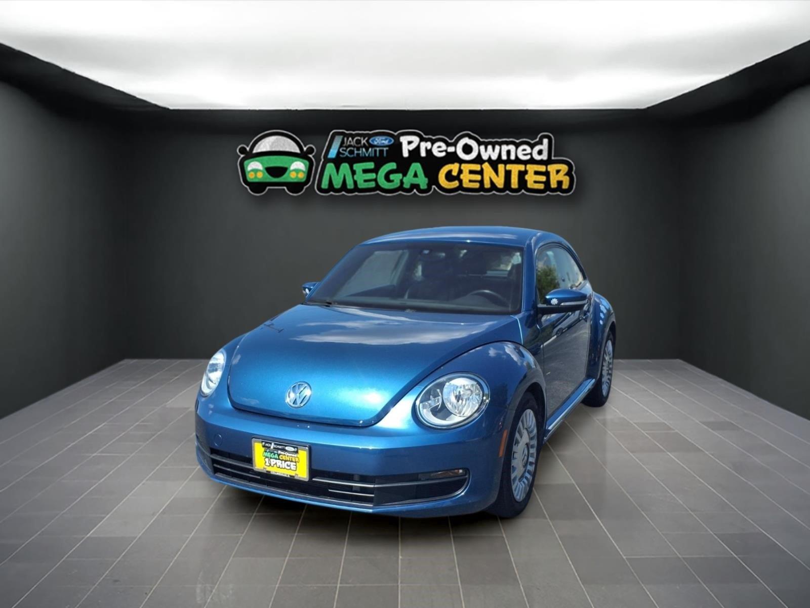Silk Blue Metallic 2016 Volkswagen Beetle Hatchback Front-Wheel Drive Manual