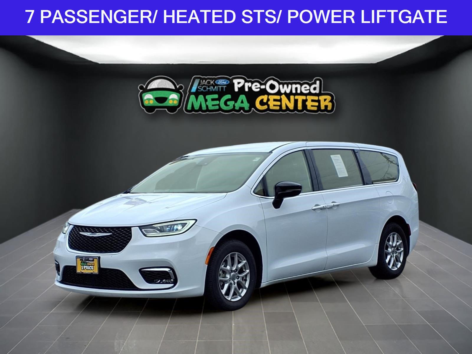  2025 Chrysler Pacifica Select FWD   