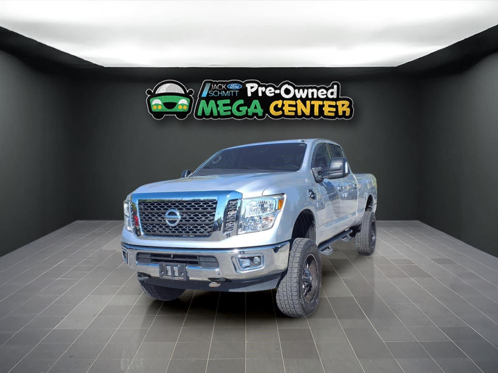 2017 Nissan Titan