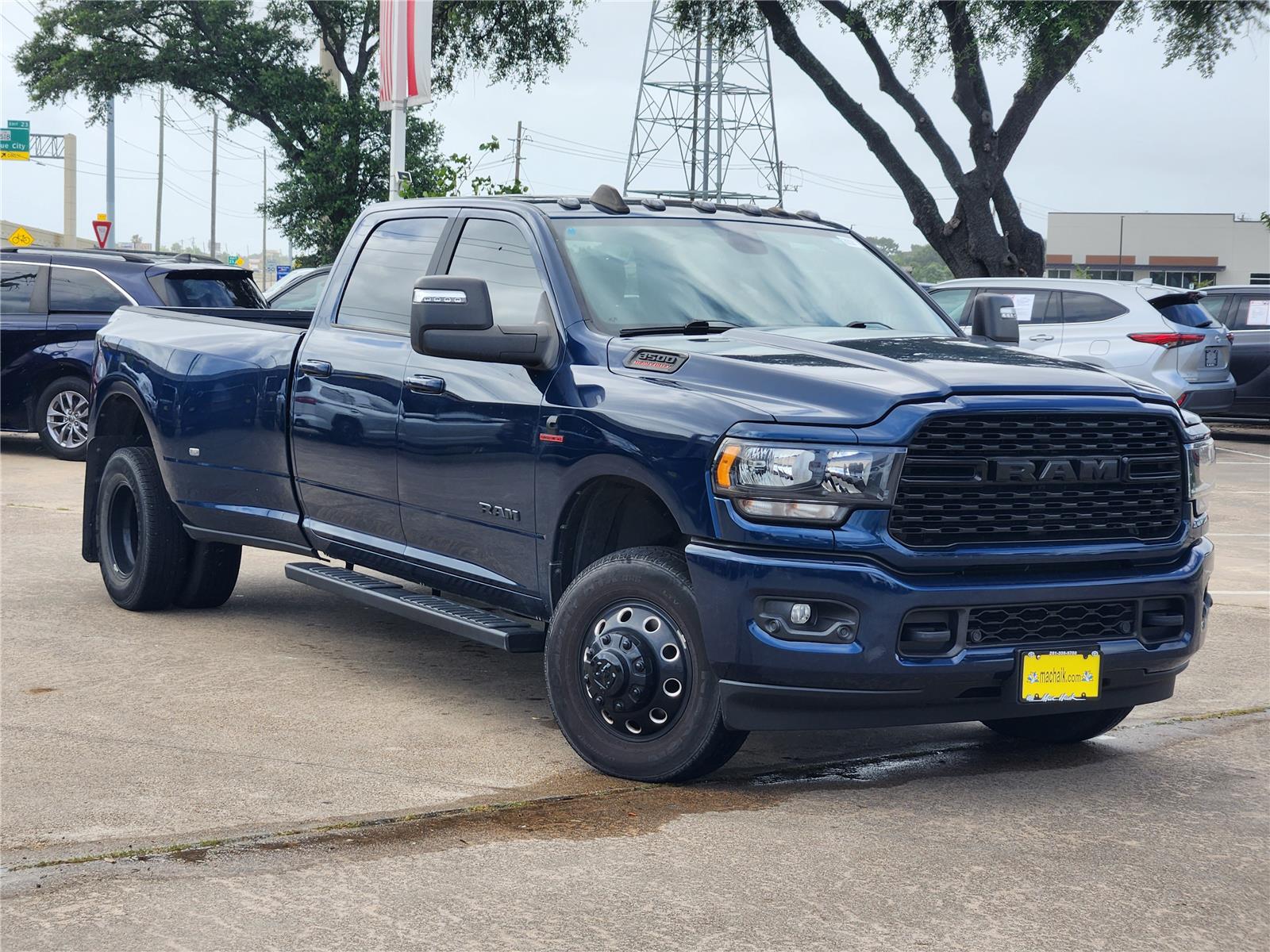 2024 RAM 3500 Big Horn Crew Cab LB DRW 4WD