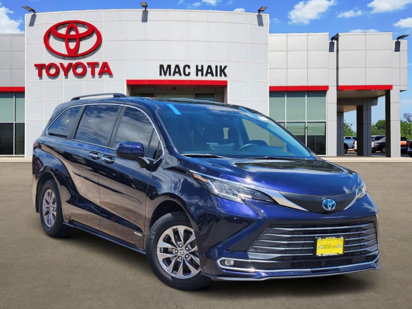 Blueprint 2021 Toyota Sienna Minivan Front-Wheel Drive Continuously Variable Transmission