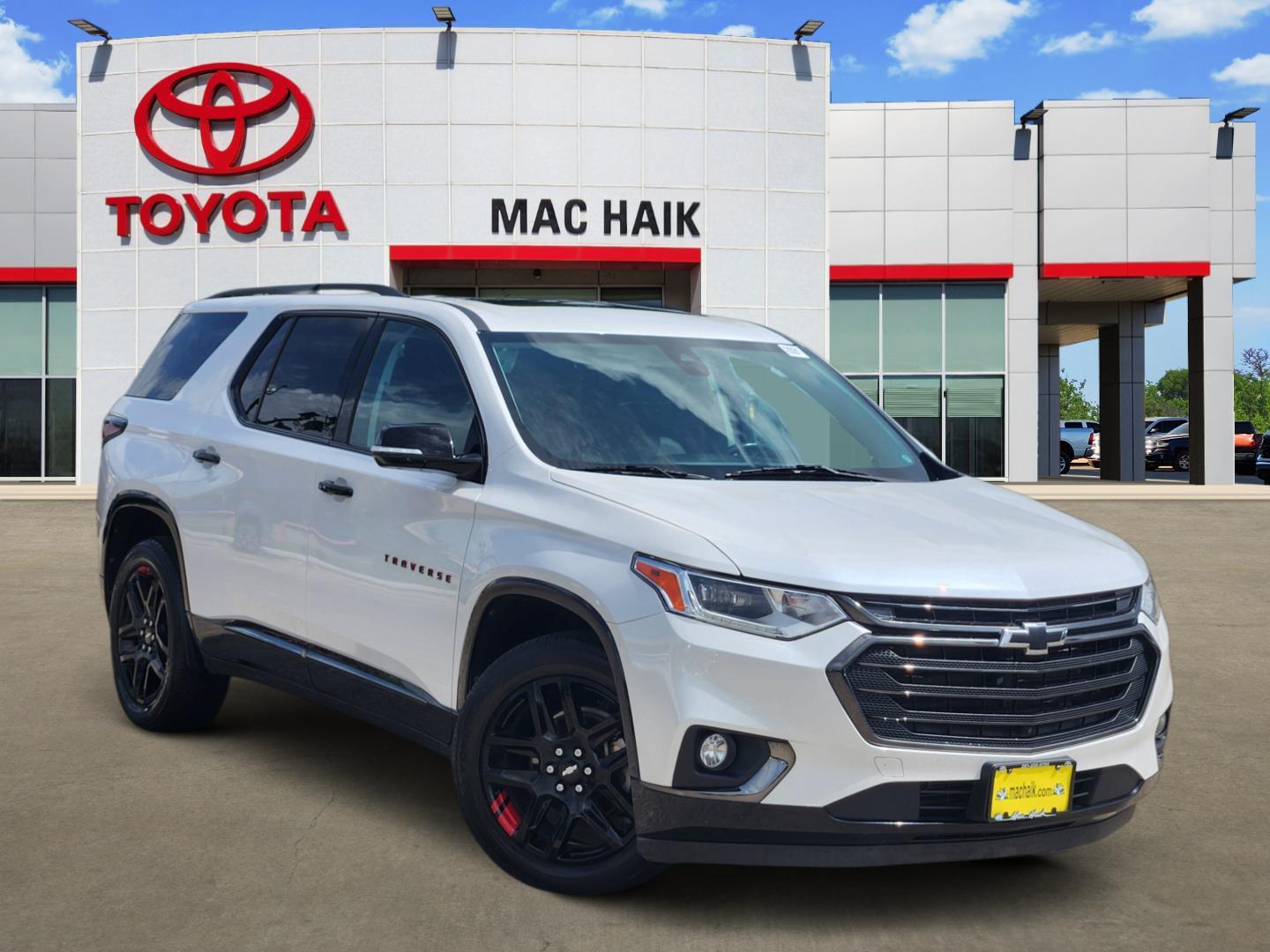 White (Iridescent Pearl Tricoat) 2018 Chevrolet Traverse SUV / Crossover Front-Wheel Drive 9-Speed Automatic