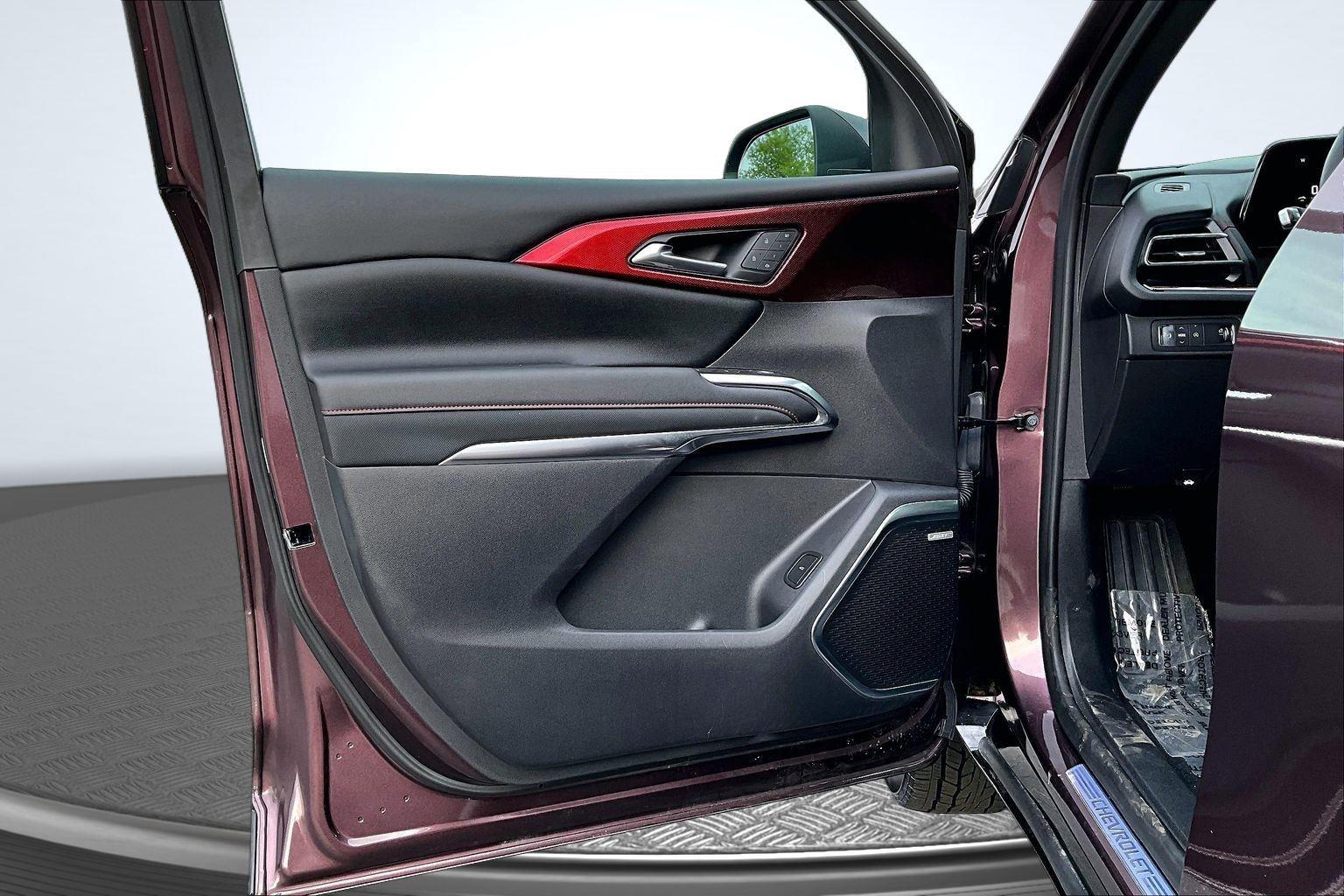 2024 Chevrolet Traverse RS - Photo 23