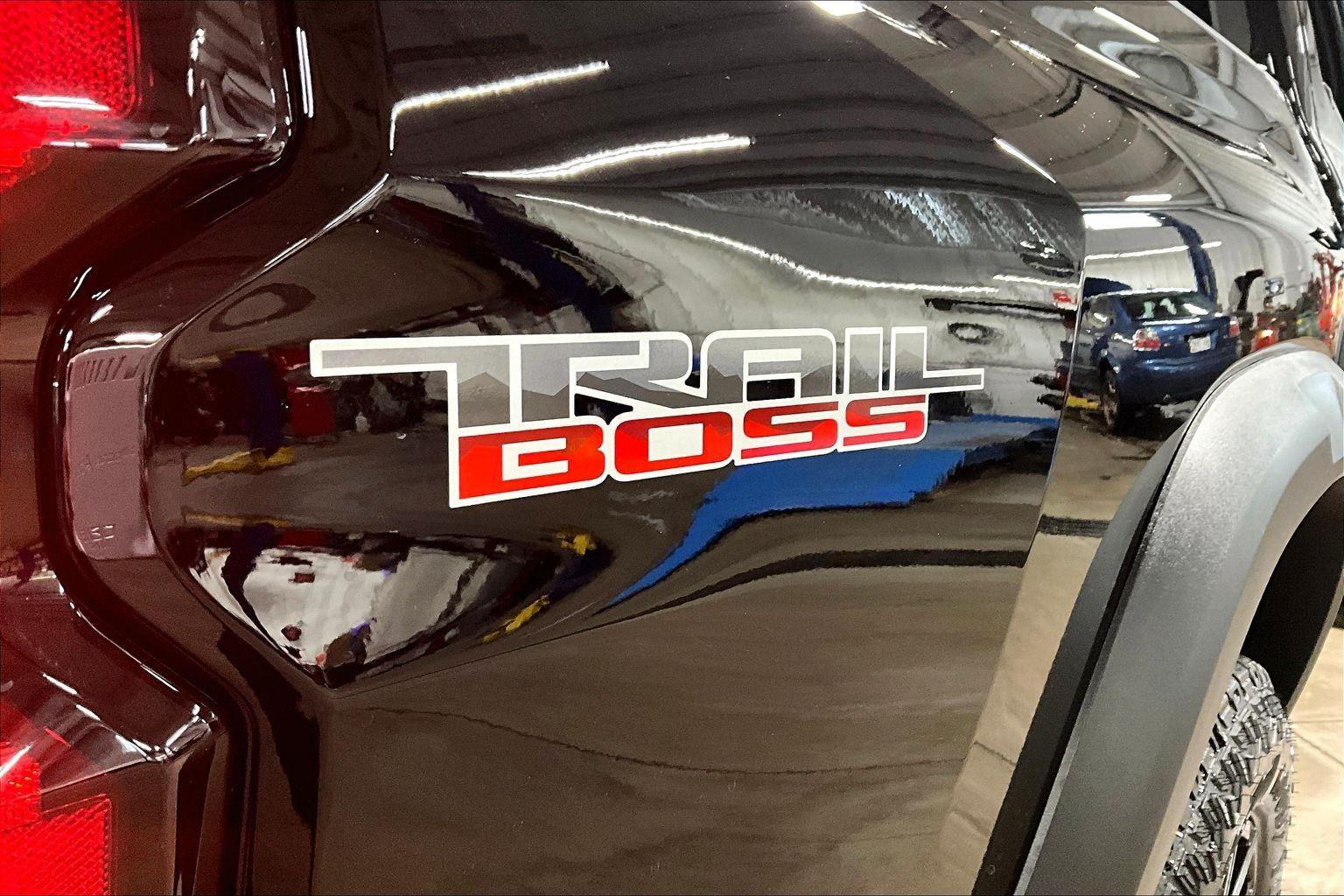2026 Chevrolet Colorado Trail Boss - Photo 8