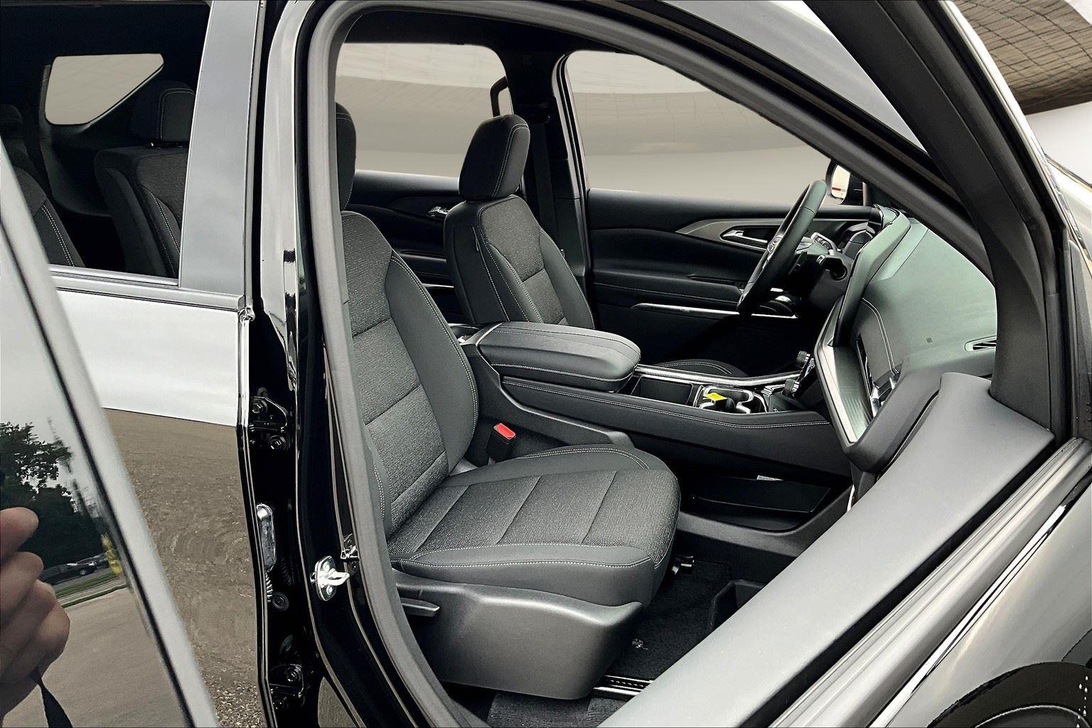 2026 Chevrolet Traverse LT - Photo 10