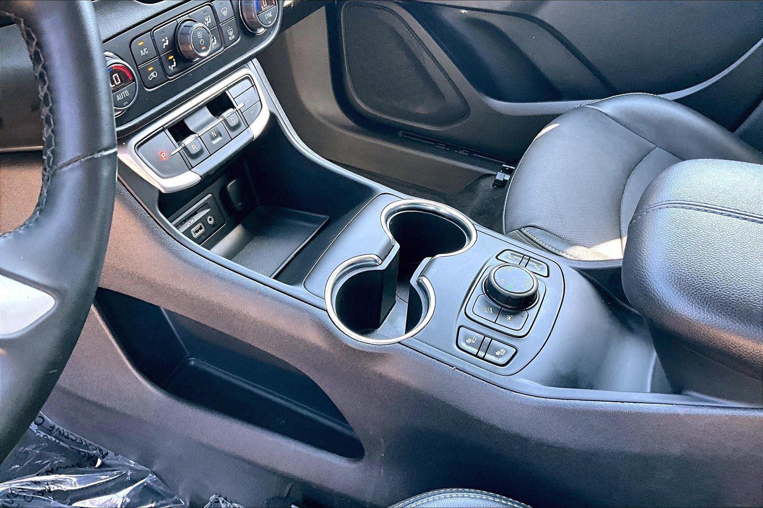 2024 GMC Terrain SLT - Photo 16