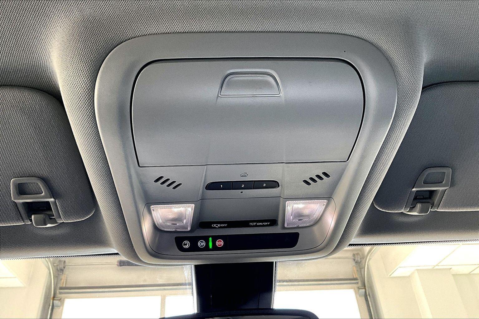 2024 GMC Terrain SLT - Photo 37