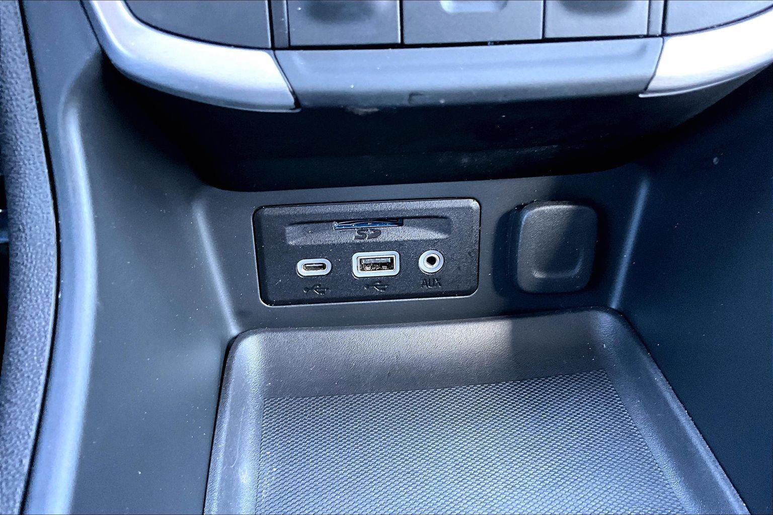 2024 GMC Terrain SLT - Photo 38