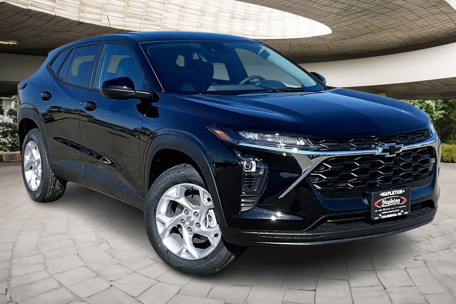 2026 Chevrolet Trax LS - Photo 2