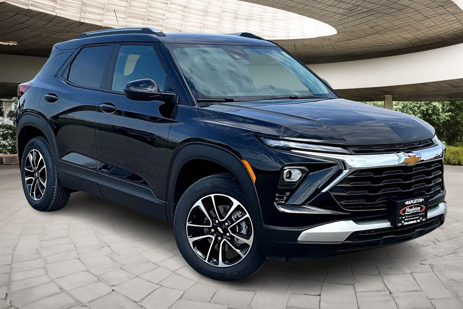 2026 Chevrolet Trax LT - Photo 2
