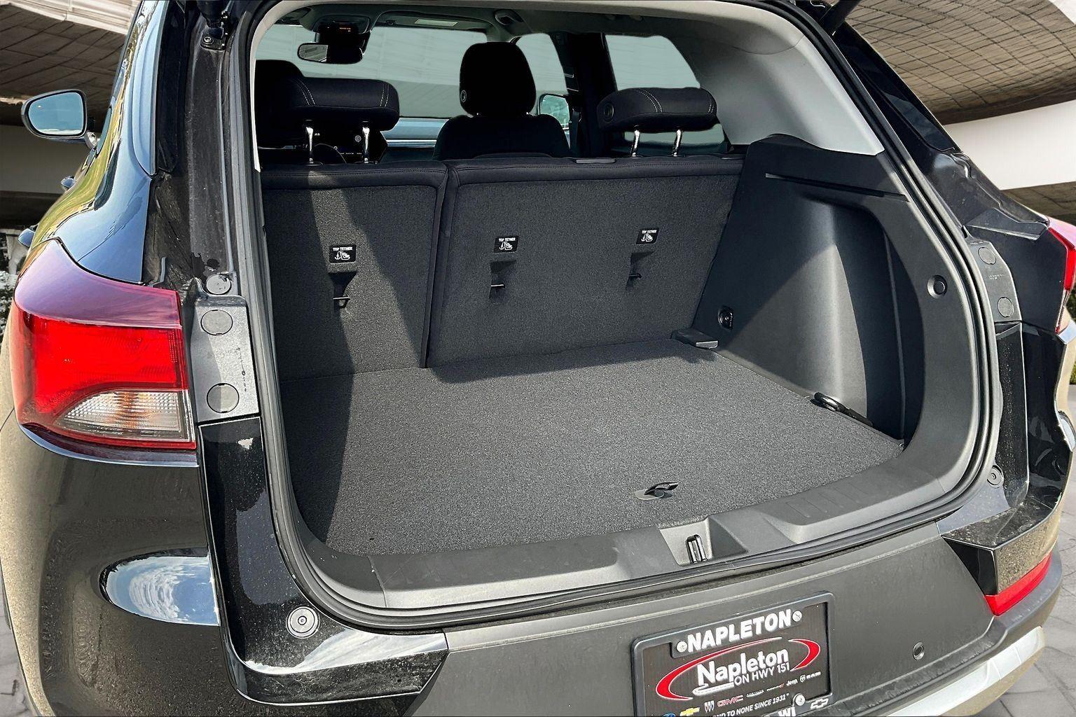 2026 Chevrolet Trax LT - Photo 5