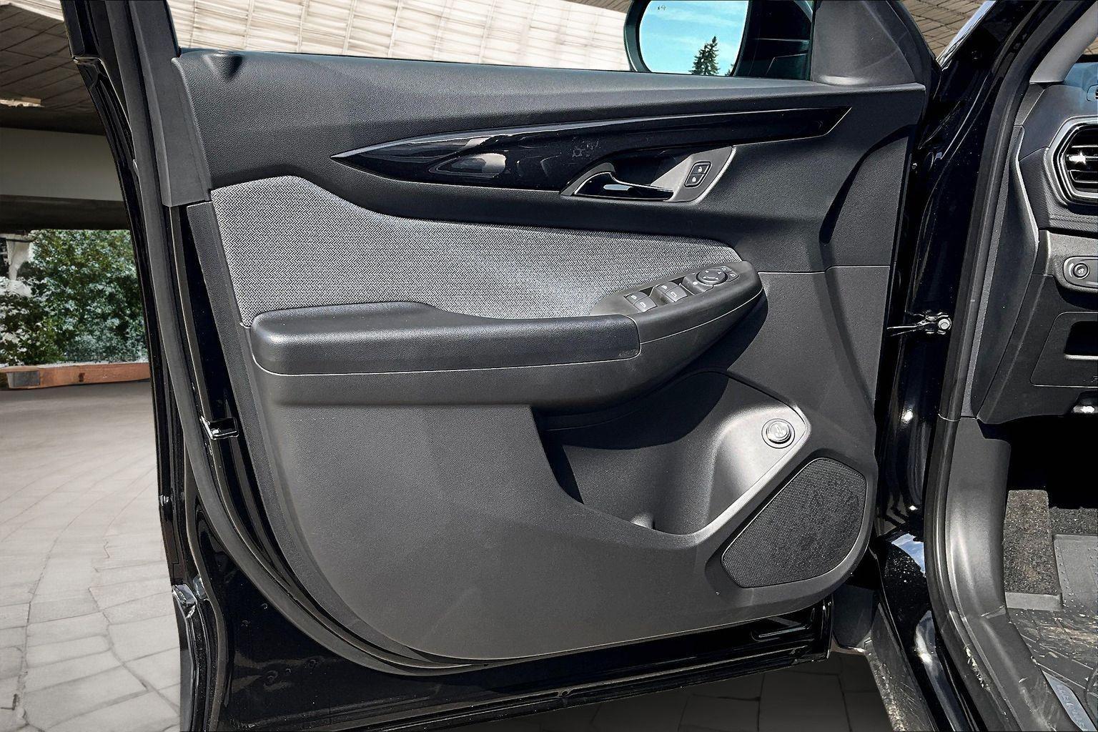 2026 Chevrolet Trax LT - Photo 9