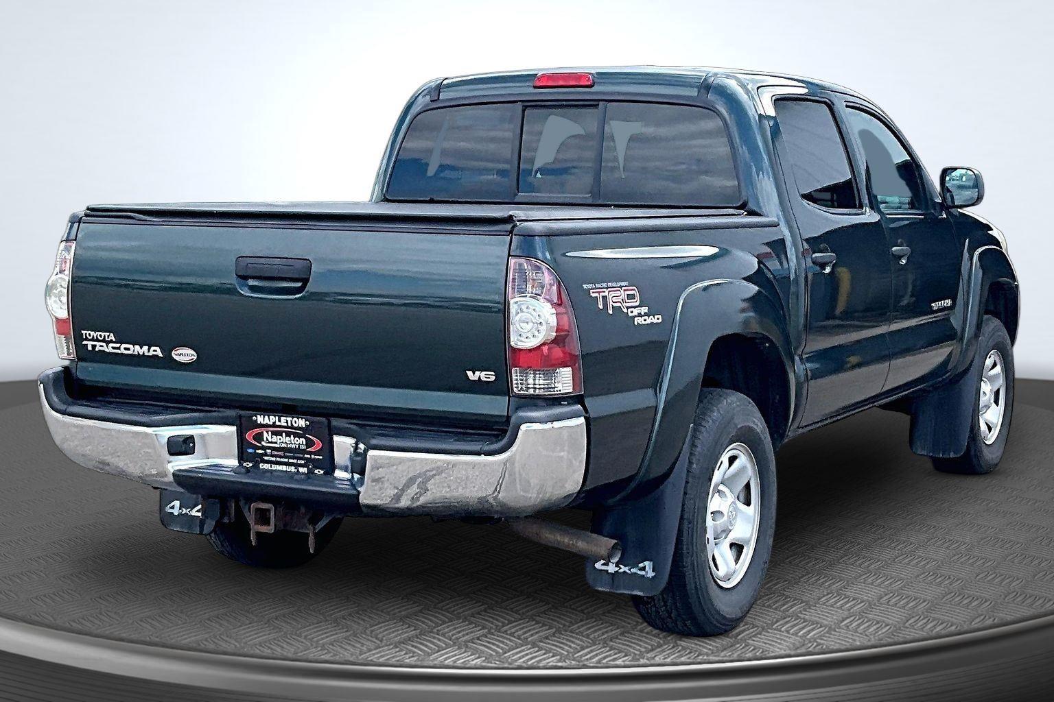 Used 2011 Toyota Tacoma Base with VIN 3TMLU4EN8BM067202 for sale in Columbus, WI
