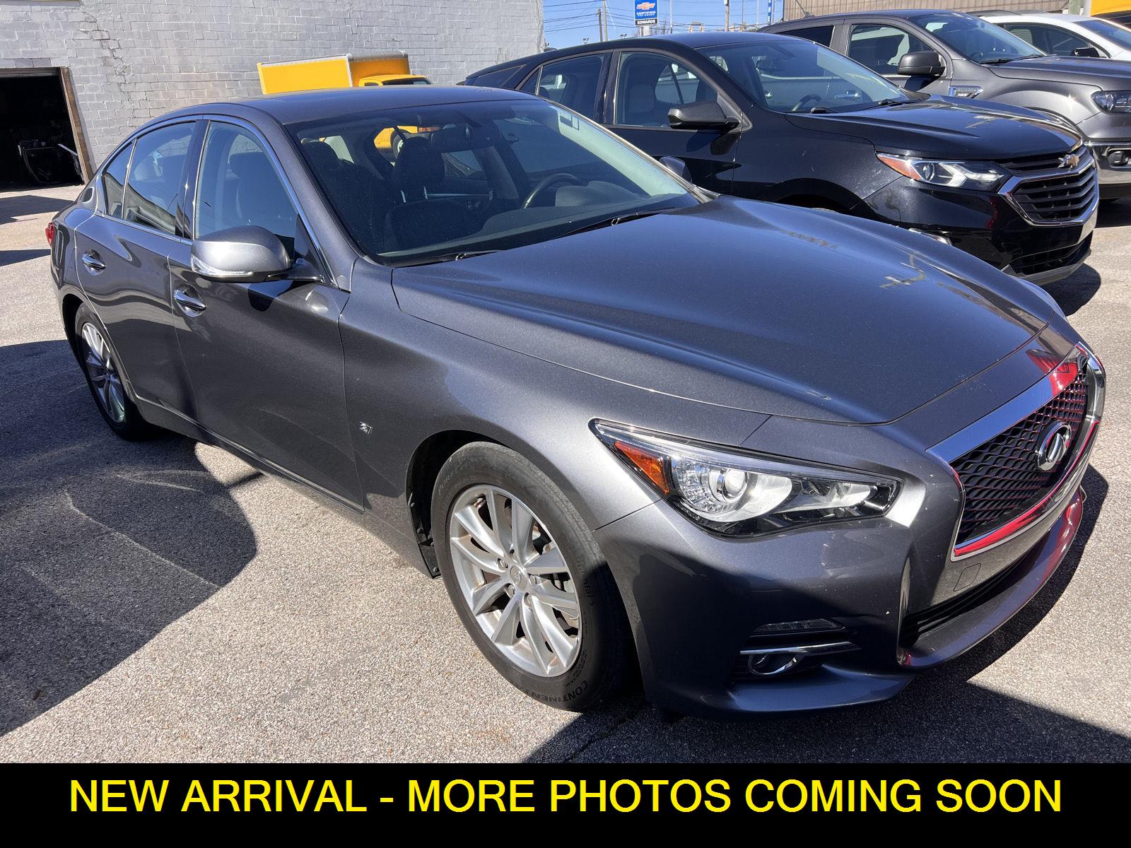 2015 INFINITI Q50 3.7 Premium RWD