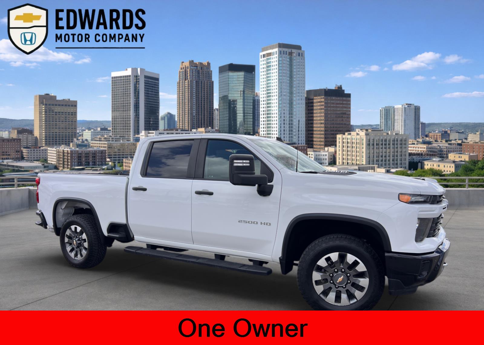 Summit White 2024 Chevrolet Silverado 2500HD Custom Crew Cab 4WD Pickup Truck Four-Wheel Drive Automatic