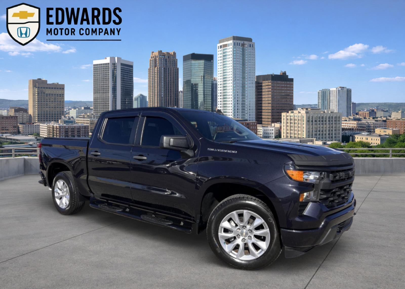 2022 Chevrolet Silverado 1500 Custom Crew Cab RWD