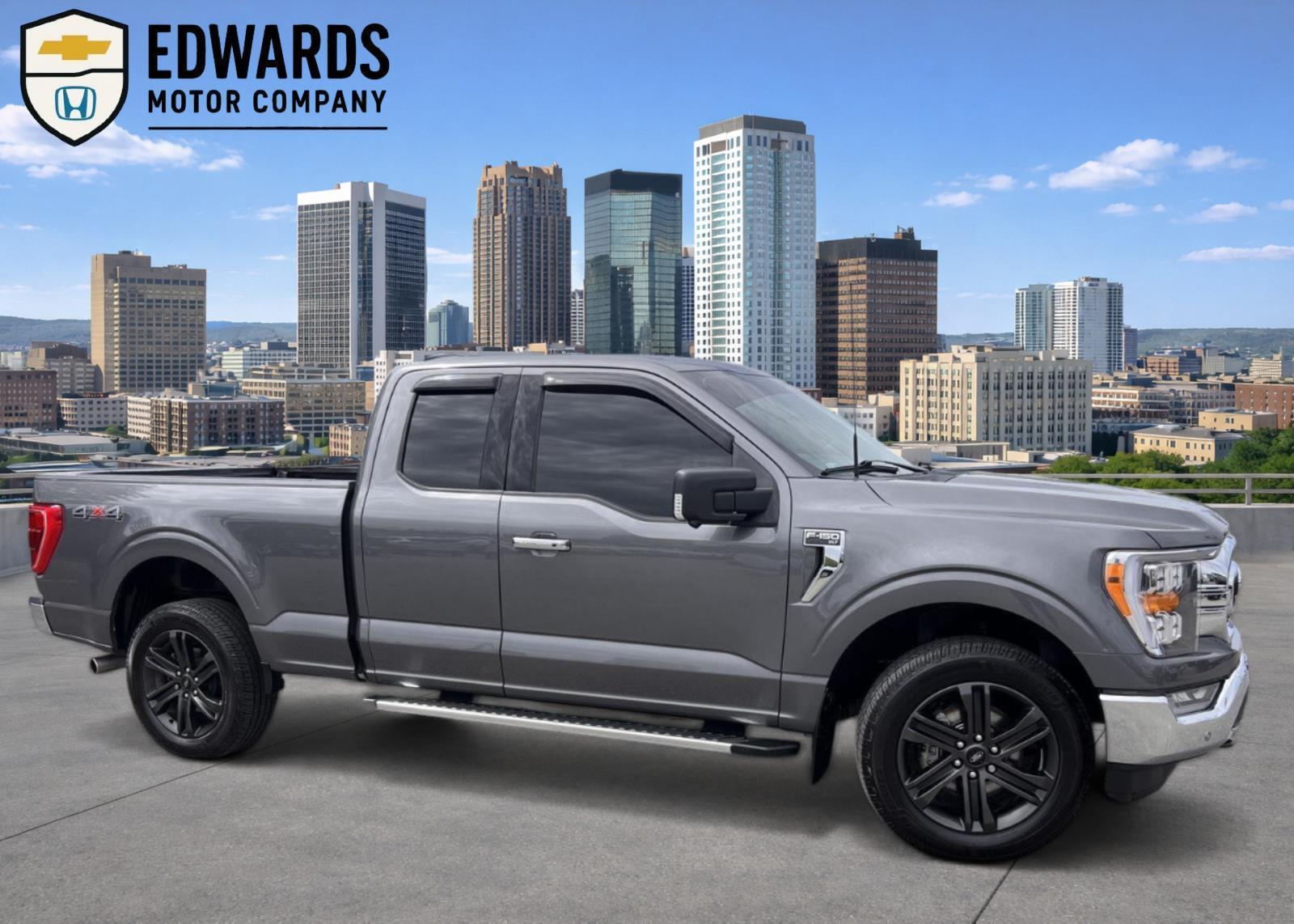 Carbonized Gray Metallic 2022 Ford F-150 XLT SuperCab 4WD Pickup Truck Four-Wheel Drive Automatic