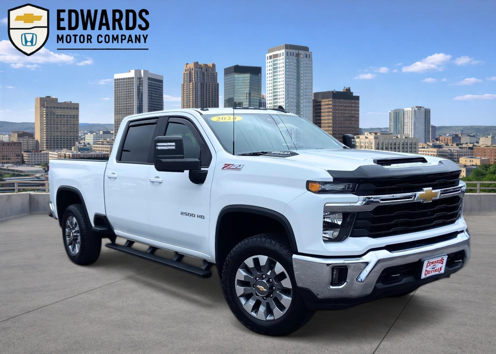 Summit White 2025 Chevrolet Silverado 2500HD LT Crew Cab 4WD Pickup Truck Four-Wheel Drive Automatic