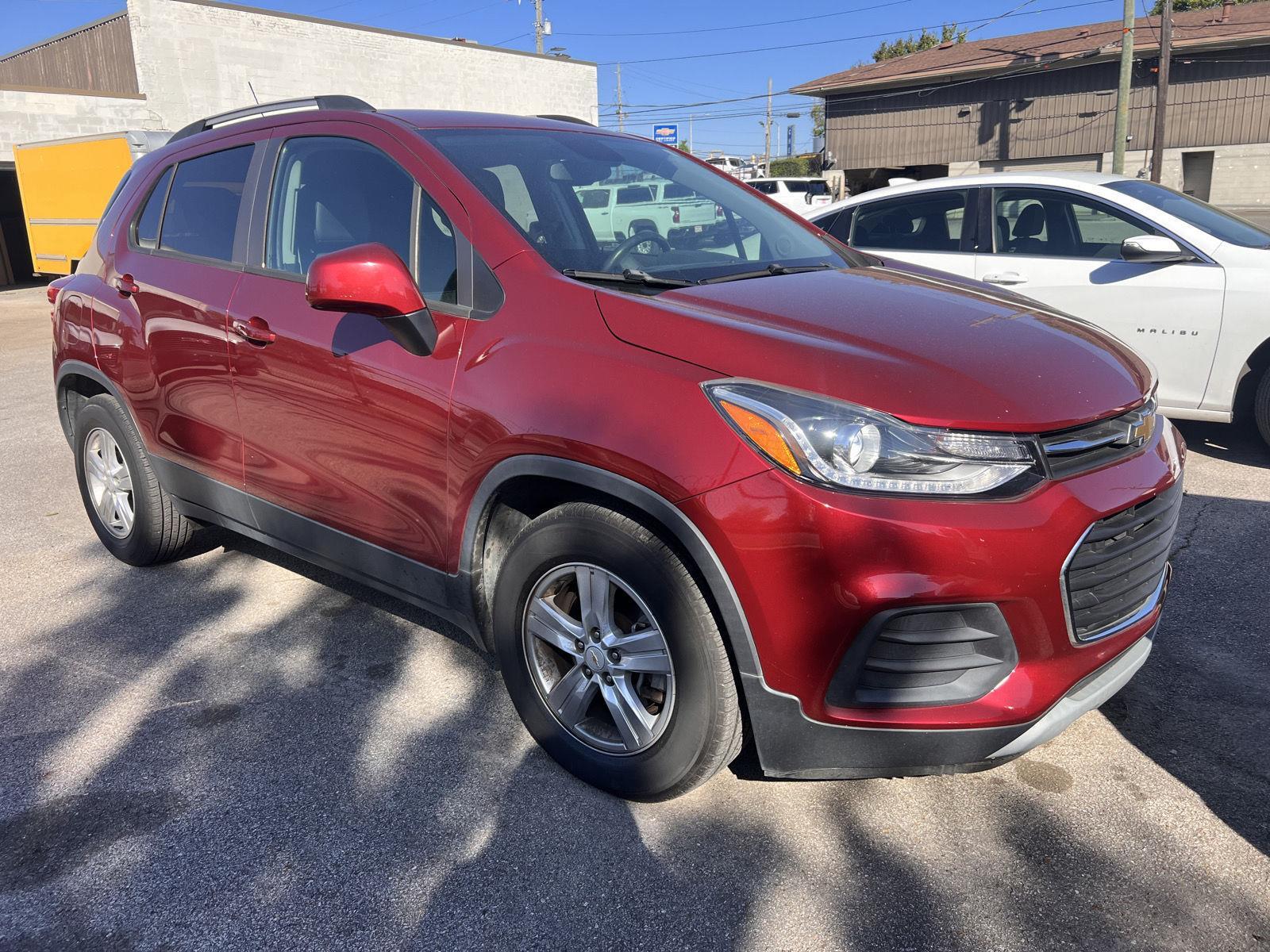 Mosaic Black Metallic 2021 Chevrolet Trax LT FWD SUV / Crossover Front-Wheel Drive 6-Speed Automatic