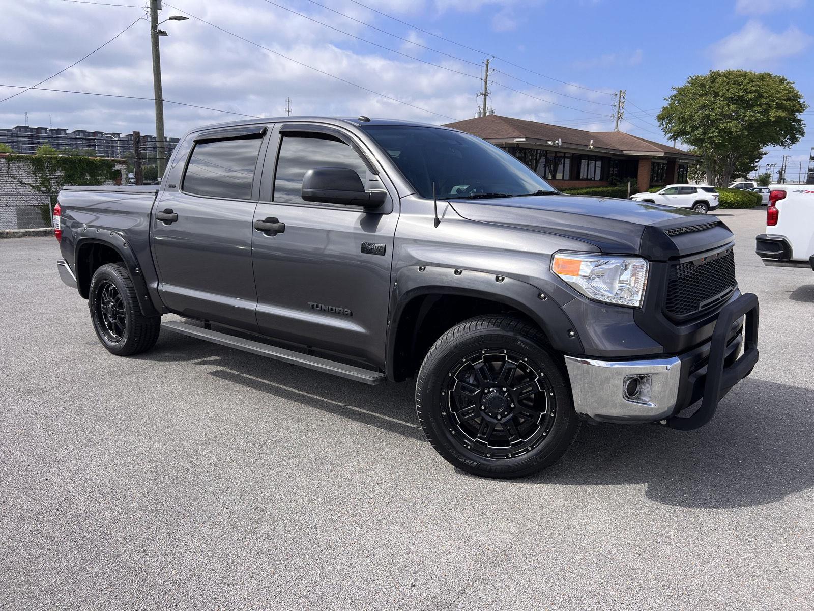 Magnetic Gray Metallic 2017 Toyota Tundra SR5 CrewMax 5.7L FFV Pickup Truck 4X2 Automatic
