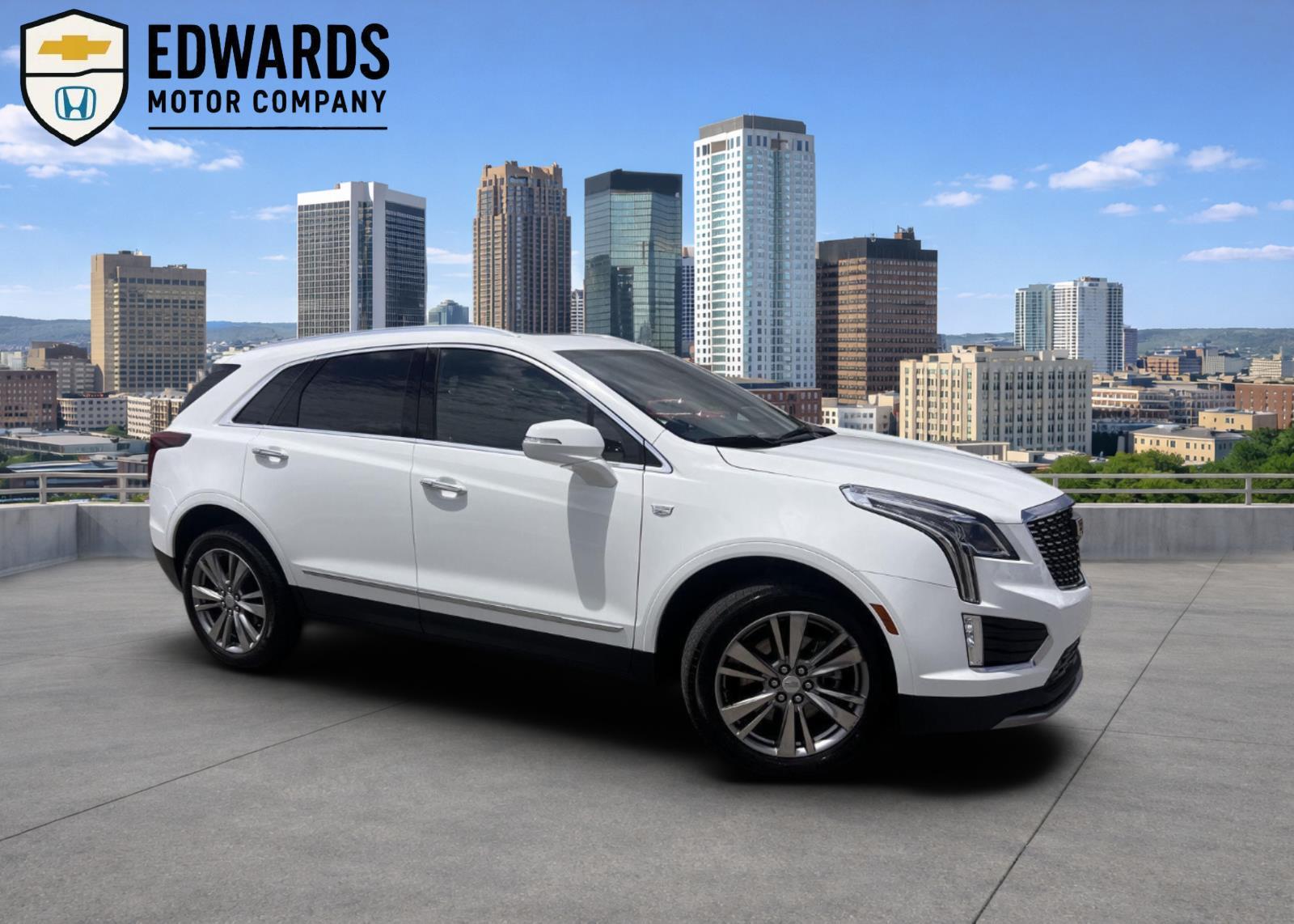 Crystal White Tricoat 2024 Cadillac XT5 SUV / Crossover Front-Wheel Drive 9-Speed Automatic