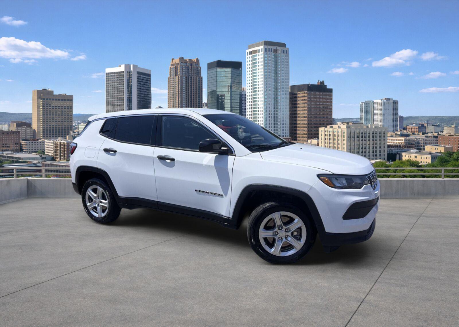 Bright White Clearcoat 2023 Jeep Compass SUV / Crossover Four-Wheel Drive 8-Speed Automatic
