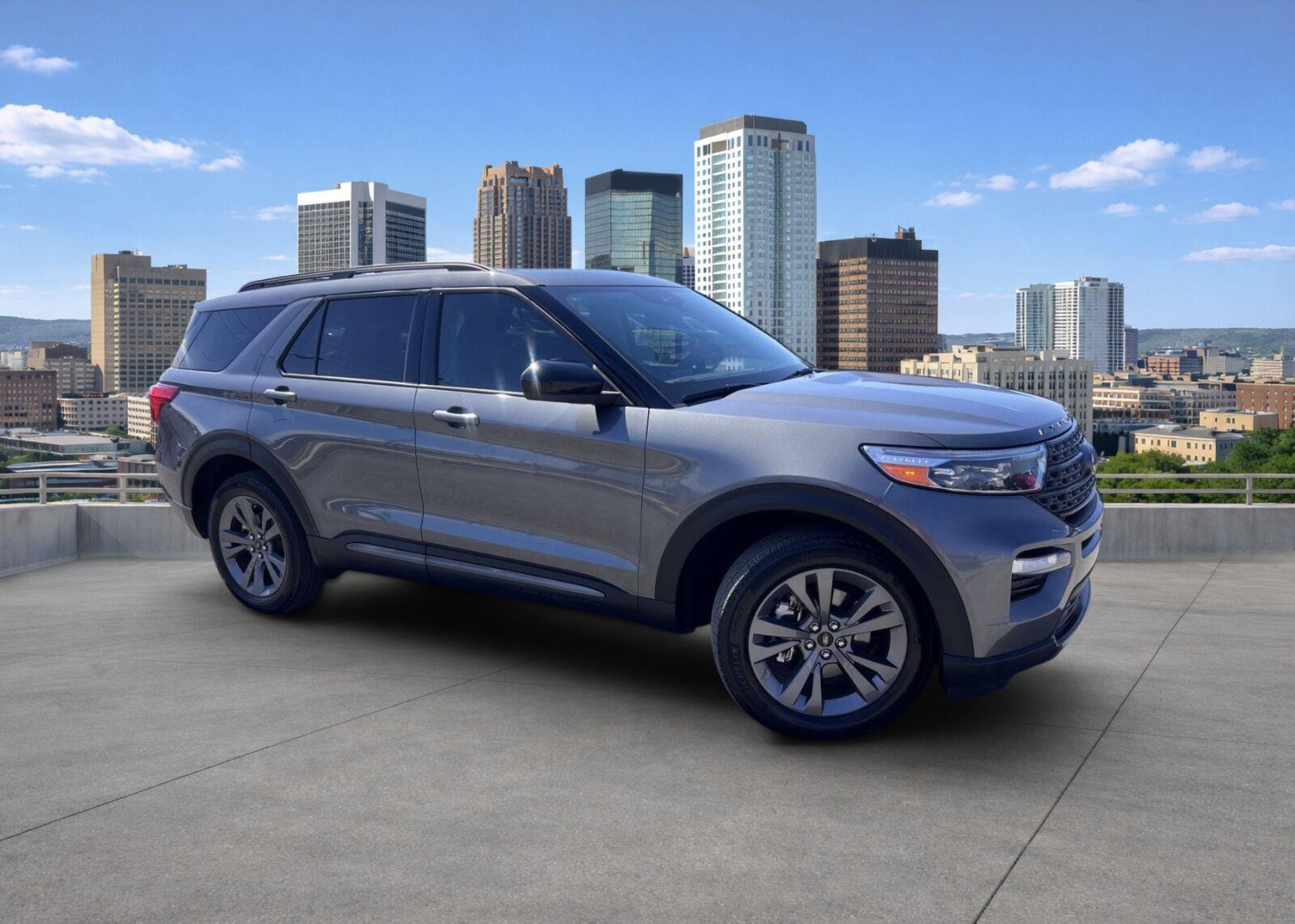 2023 Ford Explorer XLT AWD