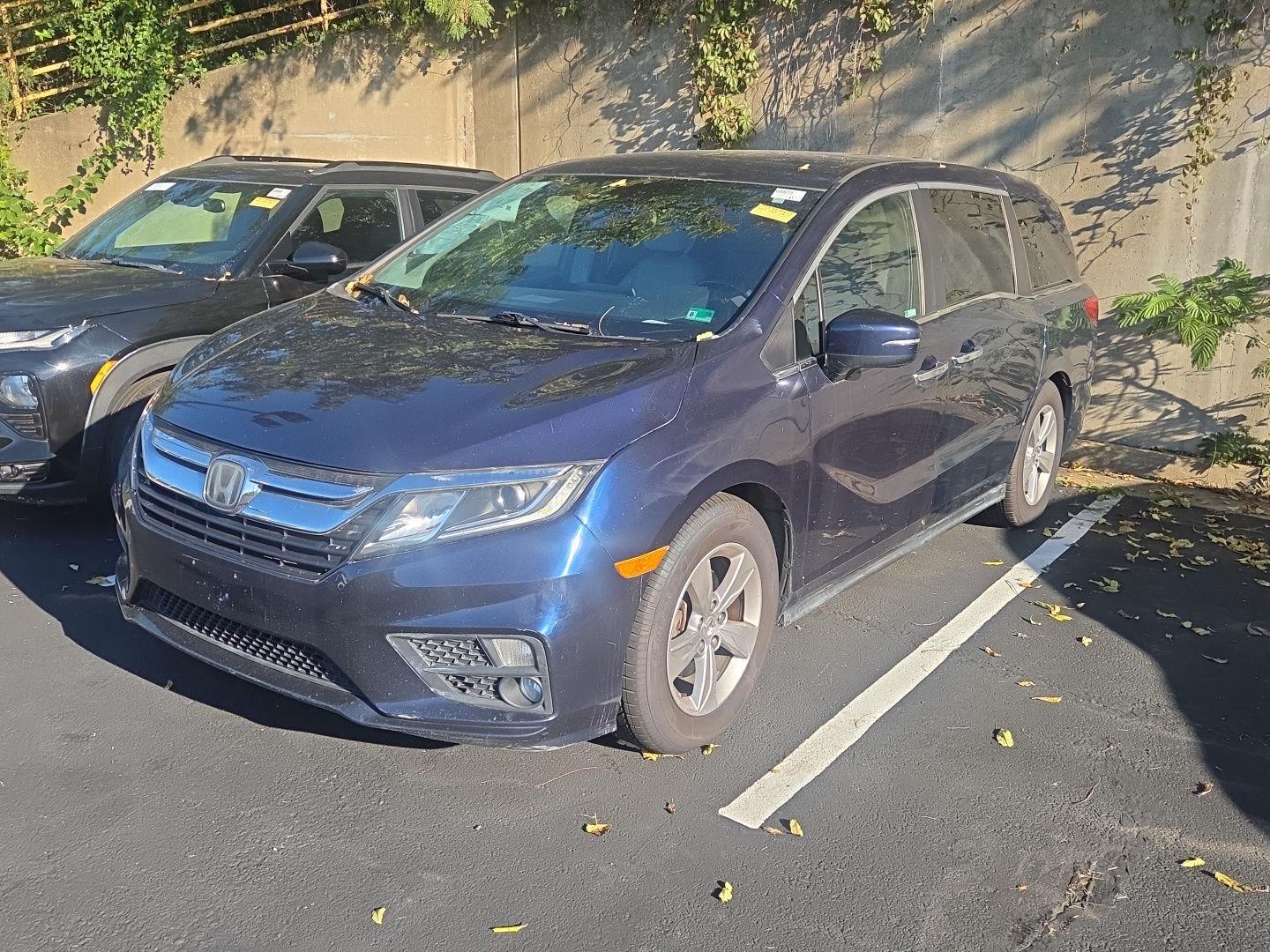 Black (Obsidian Blue Pearl) 2018 Honda Odyssey Minivan Front-Wheel Drive Automatic