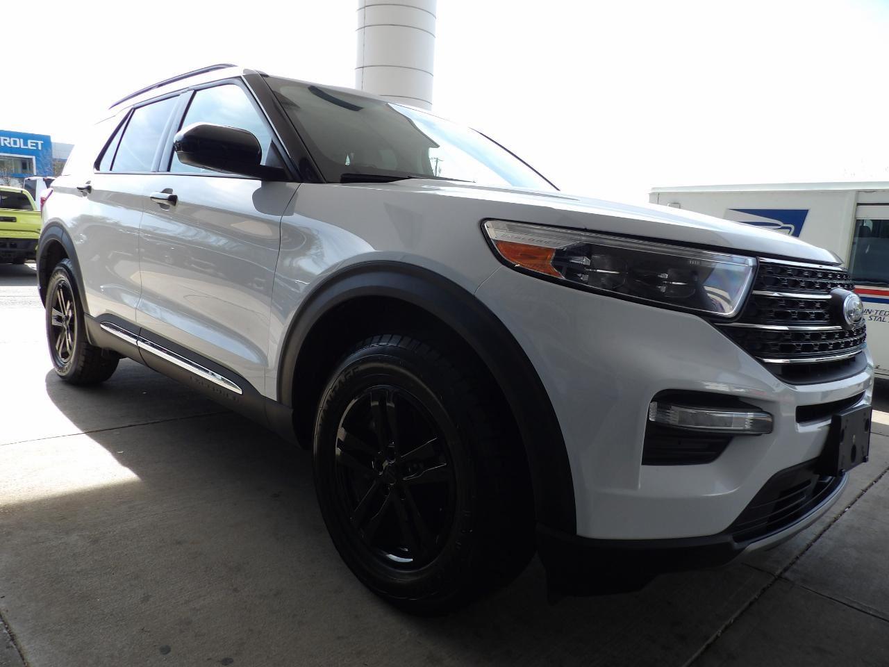 2023 Ford Explorer XLT AWD