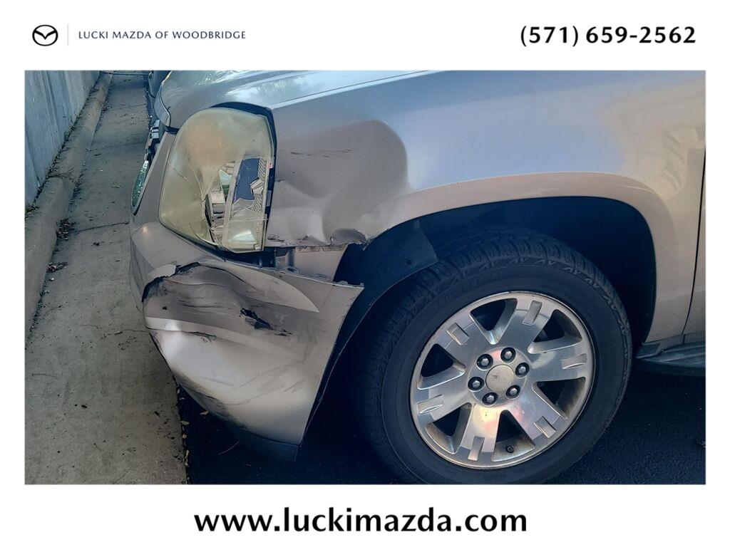 Silver Birch Metallic 2007 GMC Yukon SUV / Crossover  4-Speed Automatic