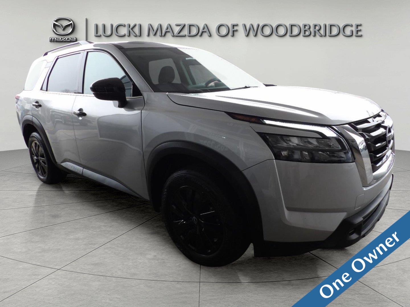 Brilliant Silver Metallic 2025 Nissan Pathfinder SUV / Crossover All-Wheel Drive Automatic