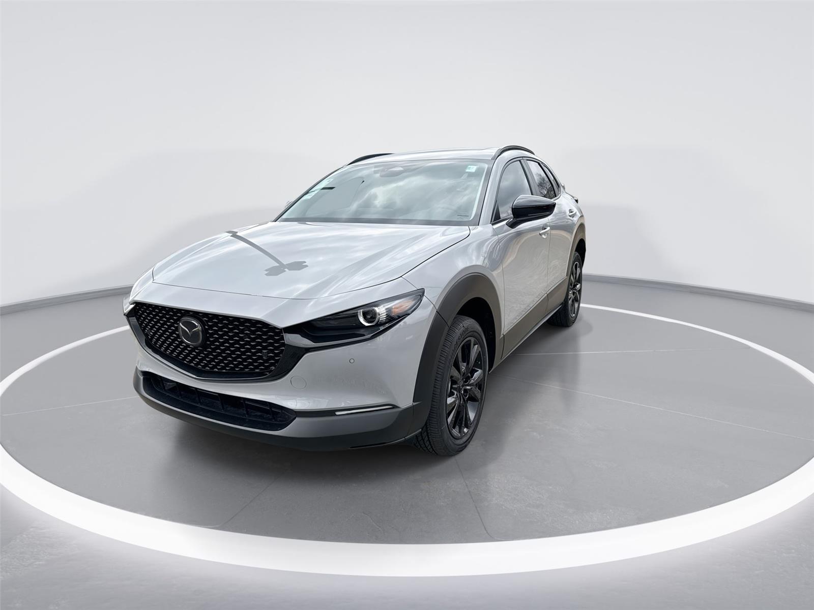 View vehicle photo 4