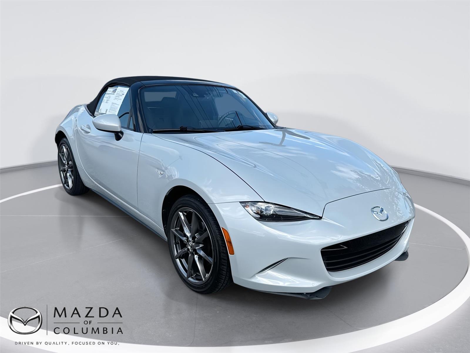 Ceramic Metallic 2016 Mazda MX-5 Miata Grand Touring Convertible Convertible Rear-Wheel Drive Automatic