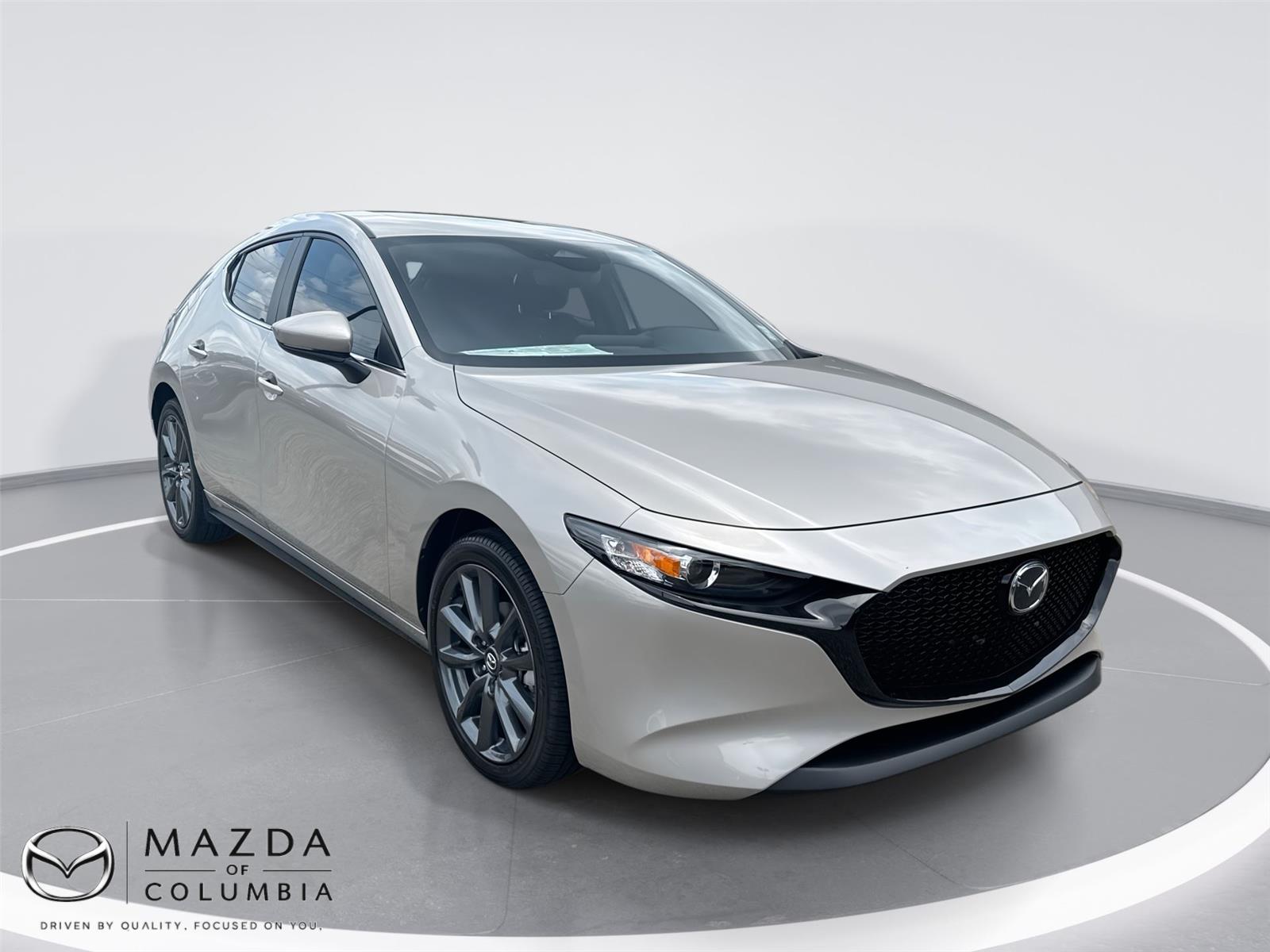 Gray (Platinum Quartz Metallic) 2026 Mazda MAZDA3 2.5 S Preferred Hatchback FWD Hatchback Front-Wheel Drive Automatic