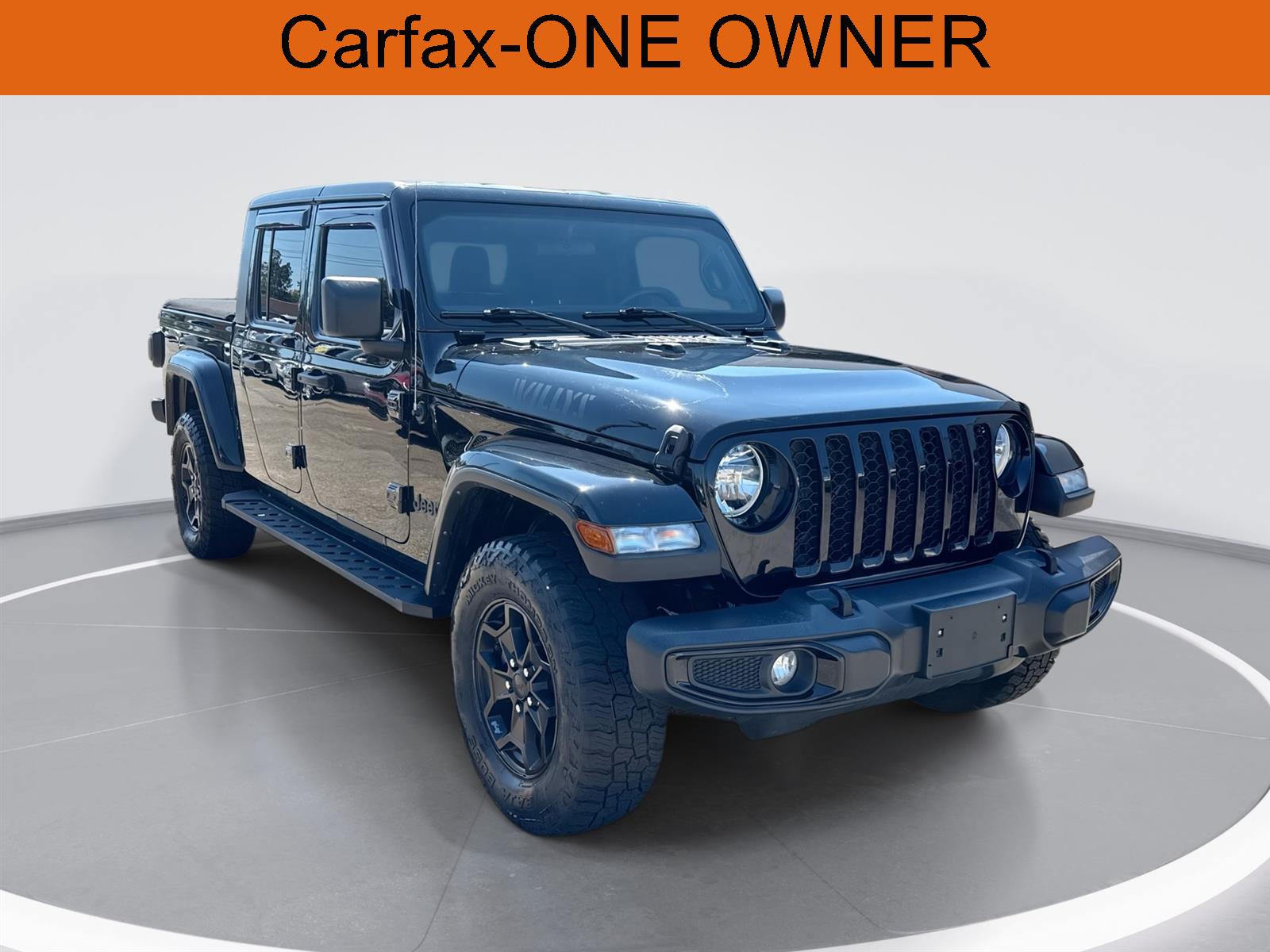  2021 Jeep Gladiator Willys Crew Cab 4WD   